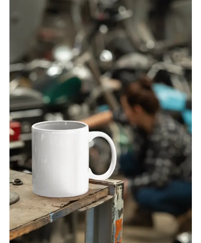 Белая глянцевая кружка